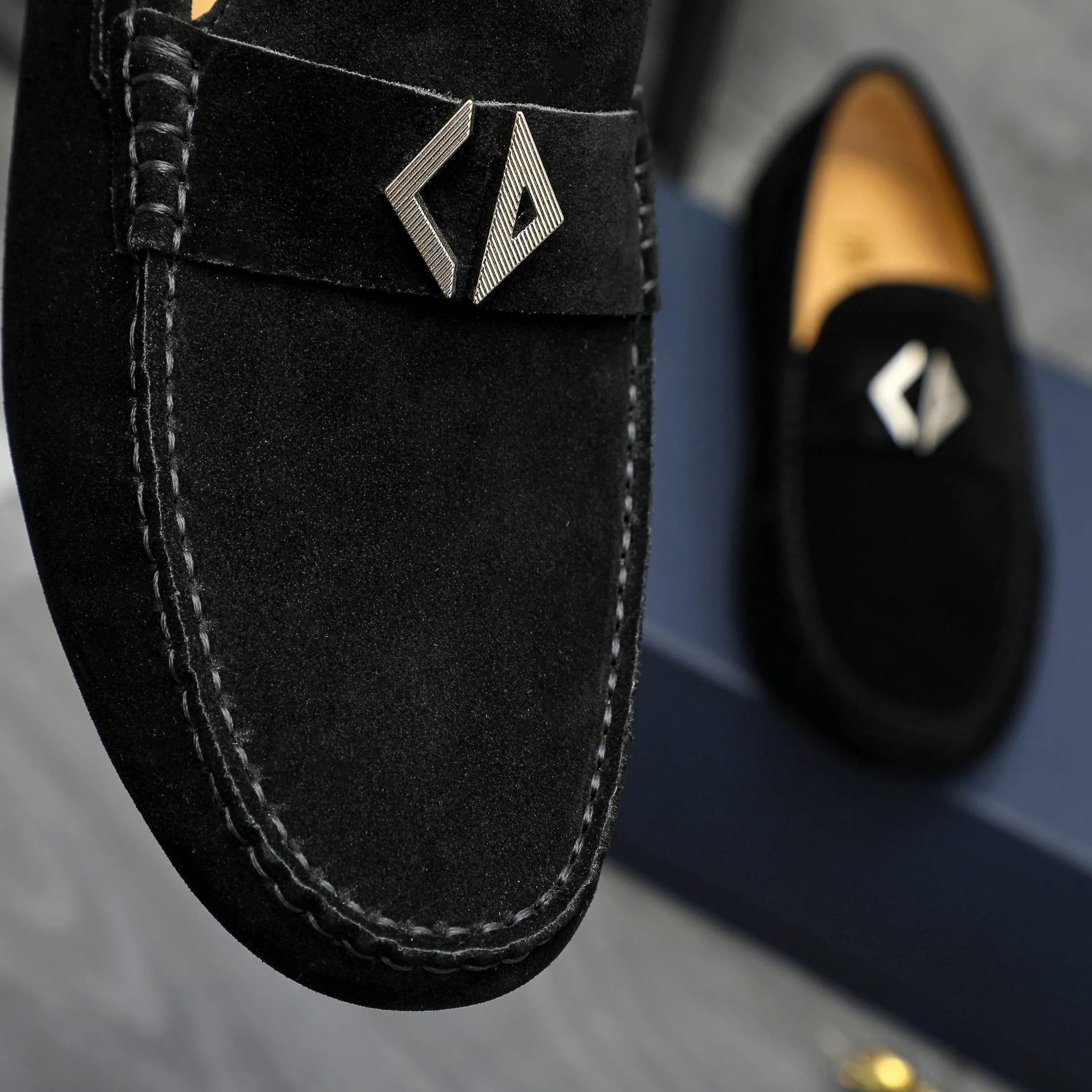 Men's shoes 💰p420 Product trademark: Dior "Dior" casual slip-on men's shoes Regular size: 38-44 Product materials: Selected frosted cowhide upper, sheepskin lining, rubber outsole